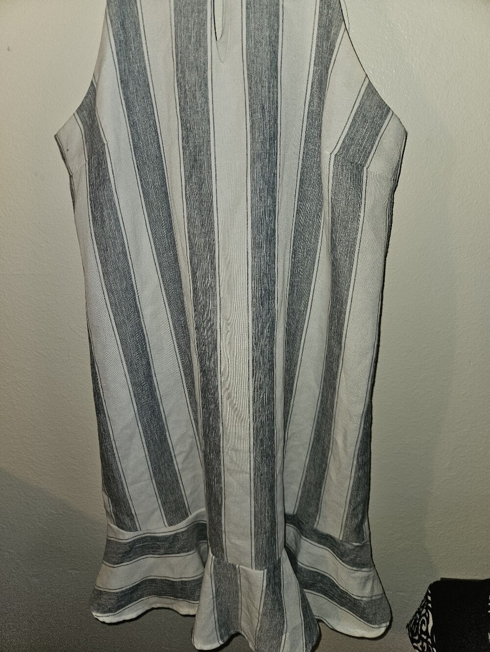 She + Sky Womans Vertical Striped Ruffle Dress Size M - Picture 4 of 13